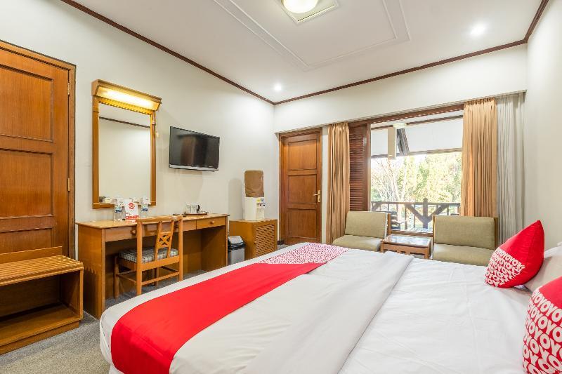 Capital O 1256 Sangga Buana Resort And Convention Hotel Cianjur Exterior foto